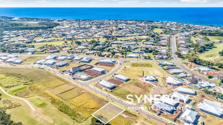 38 Golf View Drive, Coral Cove QLD 4670