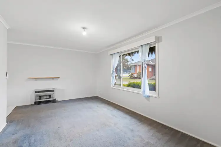 Main view of Homely unit listing, 2/2 Stanley Avenue, Cheltenham VIC 3192