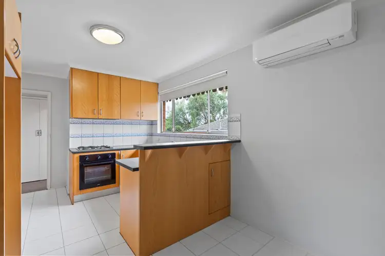 Fourth view of Homely unit listing, 2/2 Stanley Avenue, Cheltenham VIC 3192