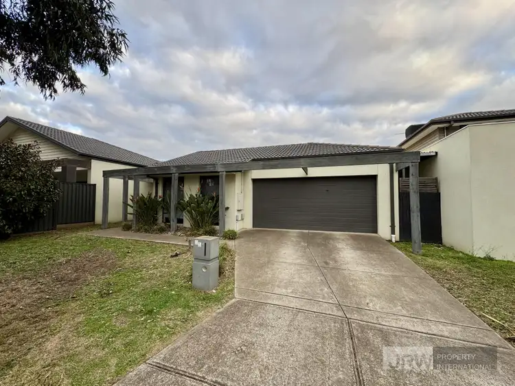11 Harwood Court, Burnside Heights VIC 3023