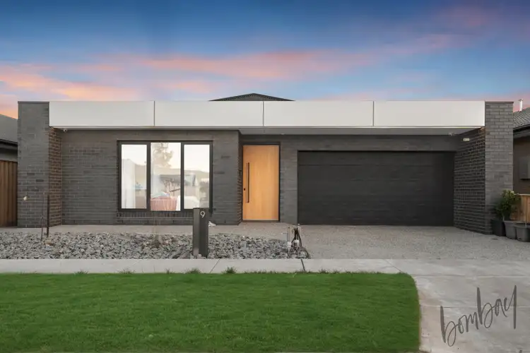 9 Zaatar Street, Mickleham VIC 3064
