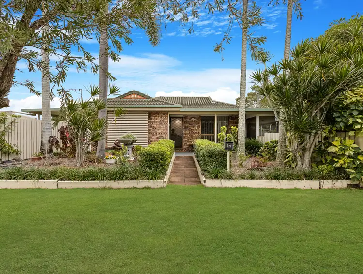 24 Goodwin Avenue, Point Vernon QLD 4655