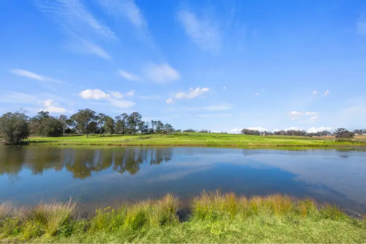 37 Hilltop Road, Tennyson NSW 2754