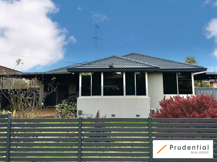 30 First Avenue, Macquarie Fields NSW 2564