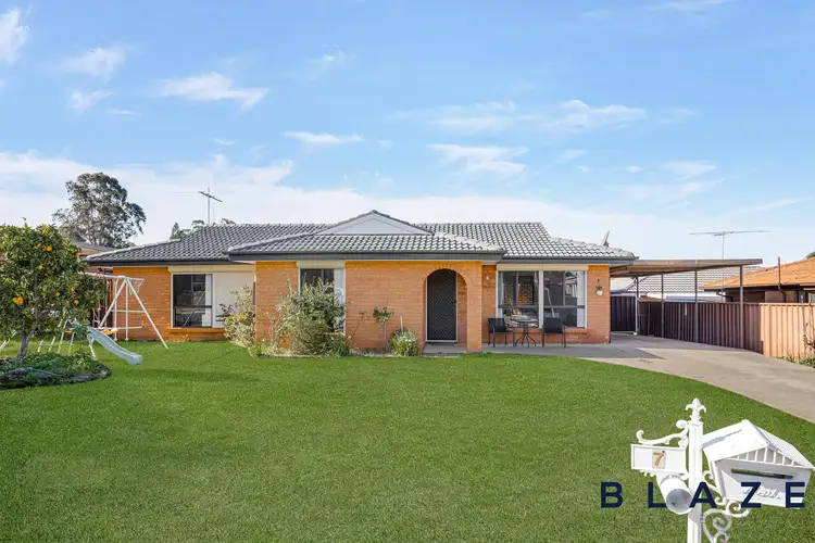 7 Dark Close, Edensor Park NSW 2176