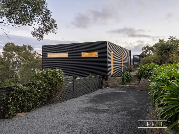 33 Wassell Place, Lindisfarne TAS 7015