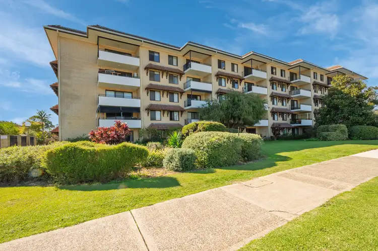 40/39 HURLINGHAM ROAD, South Perth WA 6151