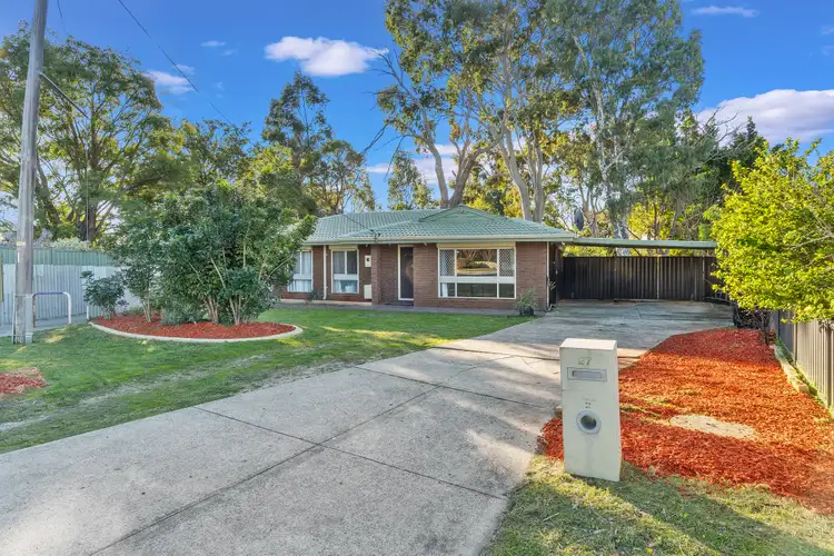27 Kidbroke Place, Kelmscott WA 6111