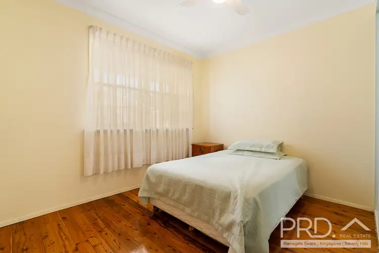 Fifth view of Homely villa listing, 2/12 Clareville Avenue, Sans Souci NSW 2219