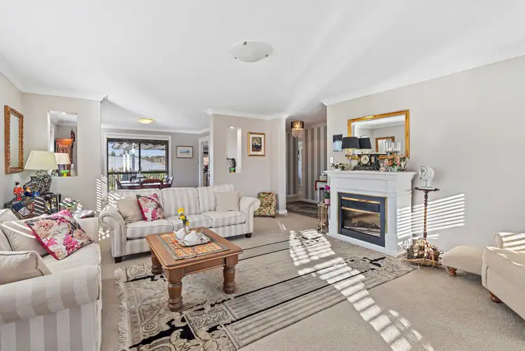 20 Valencia Drive, Orange NSW 2800