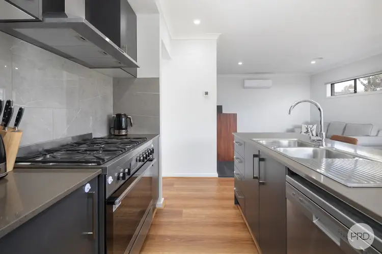 Third view of Homely house listing, 2 Henlix Court, Mount Clear VIC 3350