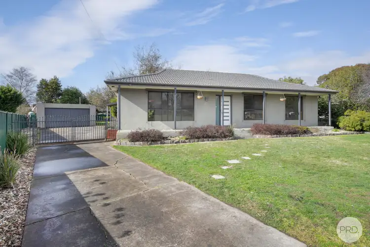 11 Woolway Court