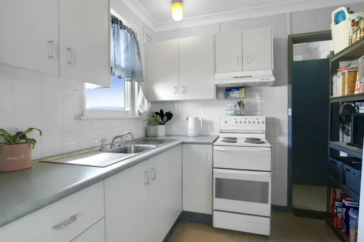 Fourth view of Homely house listing, 275 Northcliffe Drive, Berkeley NSW 2506