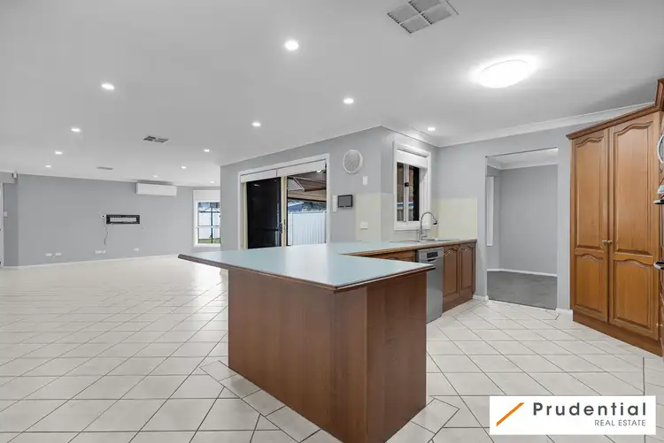 Second view of Homely house listing, 21 Vannon Circuit, Currans Hill NSW 2567