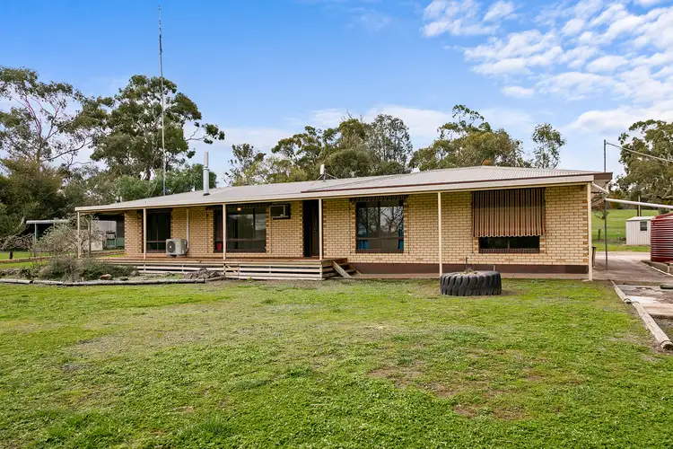 43 Slaughterhouse Road, Clare SA 5453