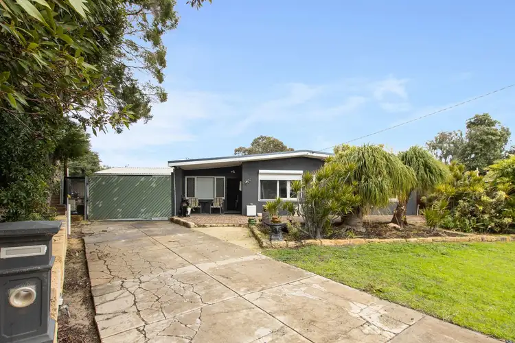11 Barlow Court, Lockridge WA 6054