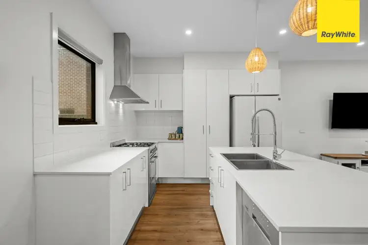 Fourth view of Homely house listing, 1/8 Cherington Place, Strathtulloh VIC 3338