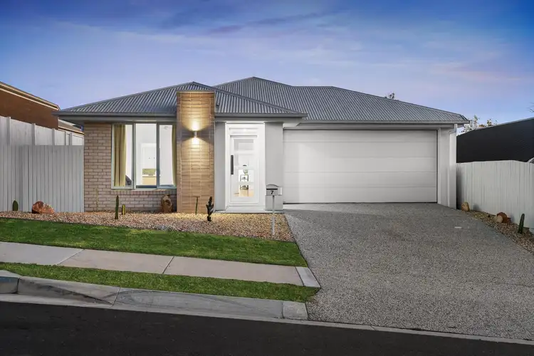 7 Kenely Street, Ripley QLD 4306