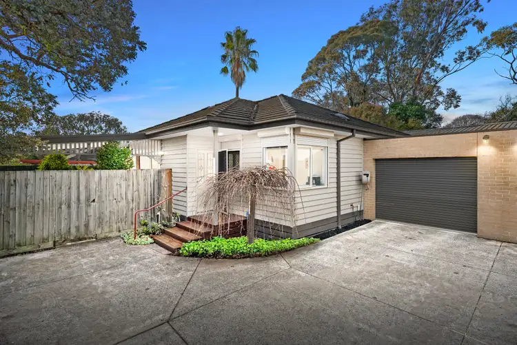 2/15 Bursaria Avenue, Ferntree Gully VIC 3156