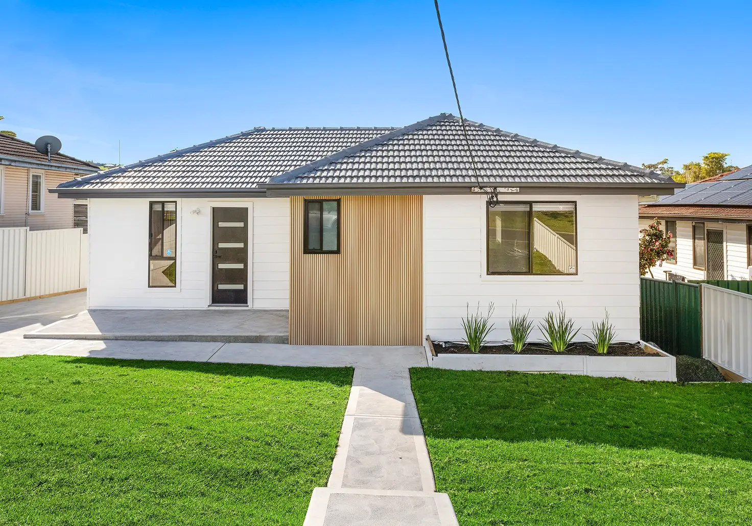 Main view of Homely house listing, 488 Northcliffe Drive, Berkeley NSW 2506
