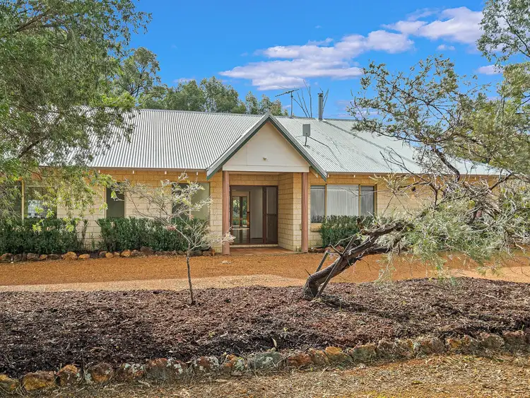61 Mulga Drive, Parklands WA 6180
