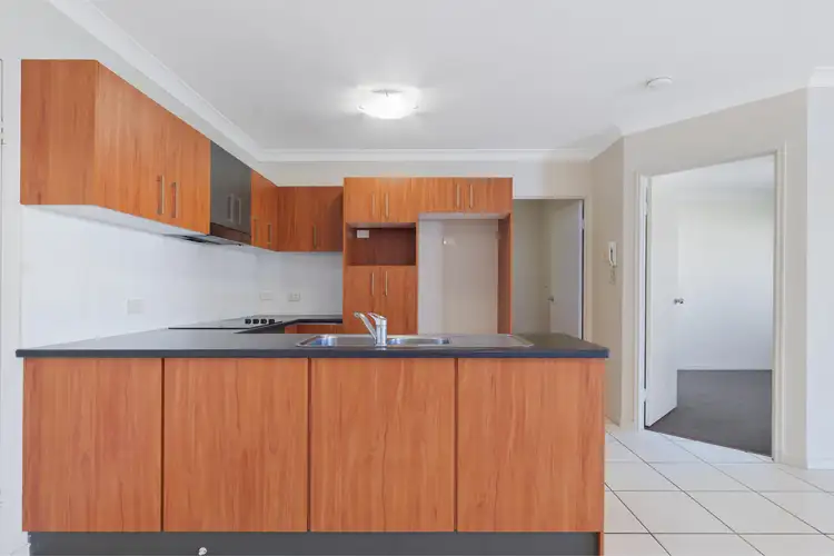 Third view of Homely unit listing, 6/3 Railway Parade, Nundah QLD 4012