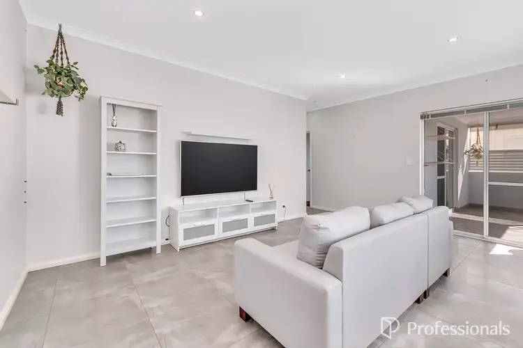 7/57 McGlinn Way, Cloverdale WA 6105