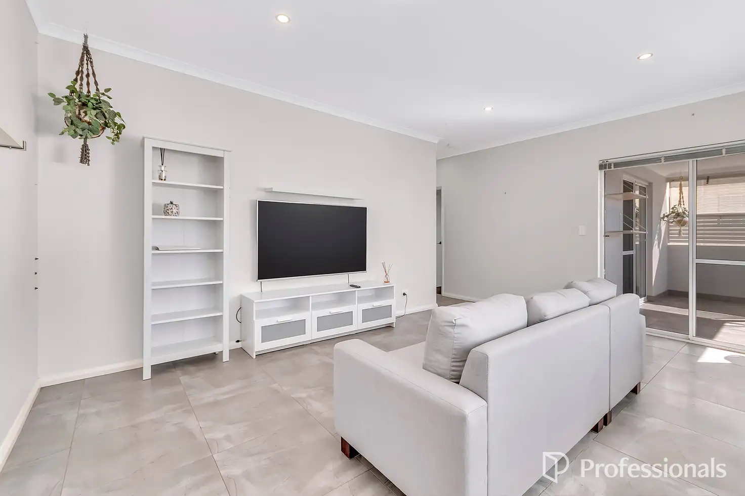 Main view of Homely apartment listing, 7/57 McGlinn Way, Cloverdale WA 6105