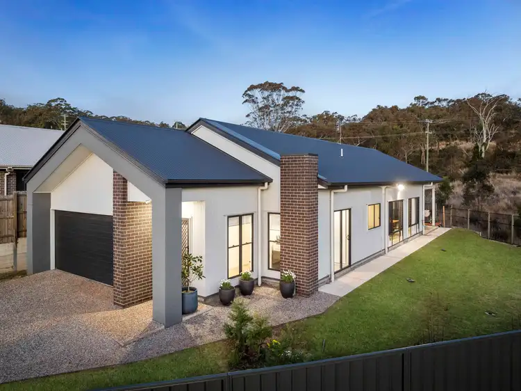 6 Rell Court, Darling Heights QLD 4350