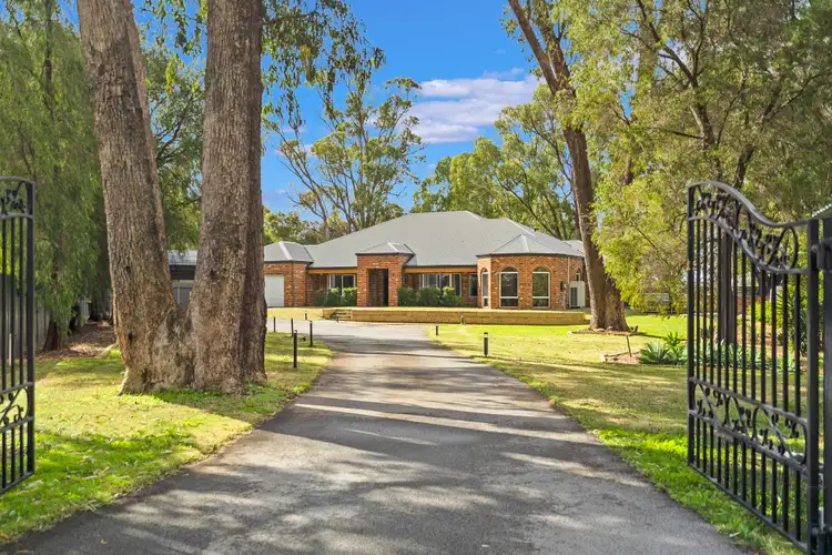 7 Balwina Road, Greenfields WA 6210