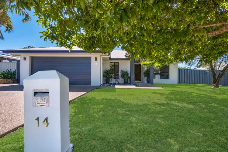 14 Donostia Crescent, Bushland Beach QLD 4818