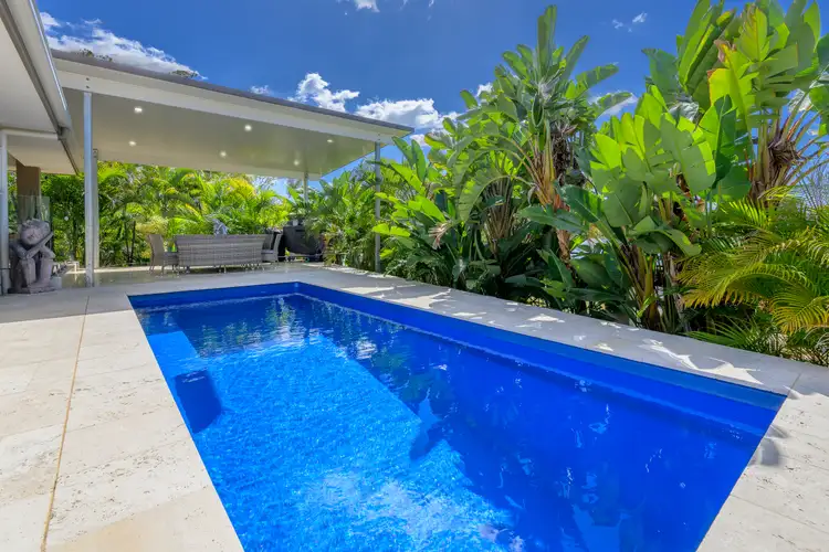 2 Bessie Court, Boyne Island QLD 4680
