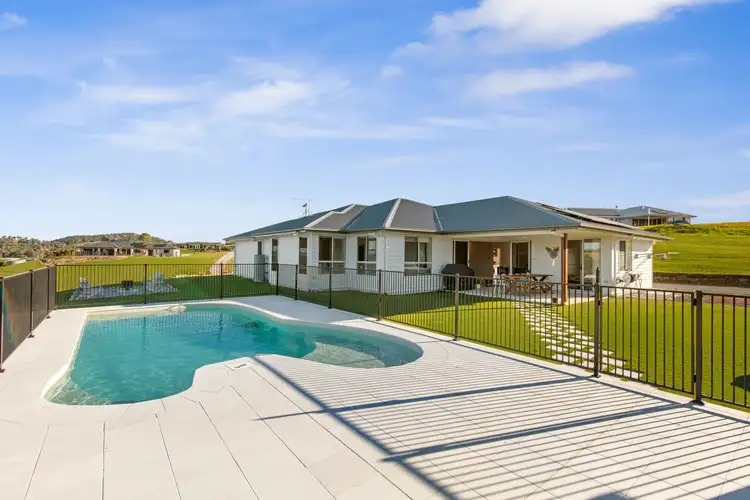 109 Overlander Avenue, Chatsworth QLD 4570