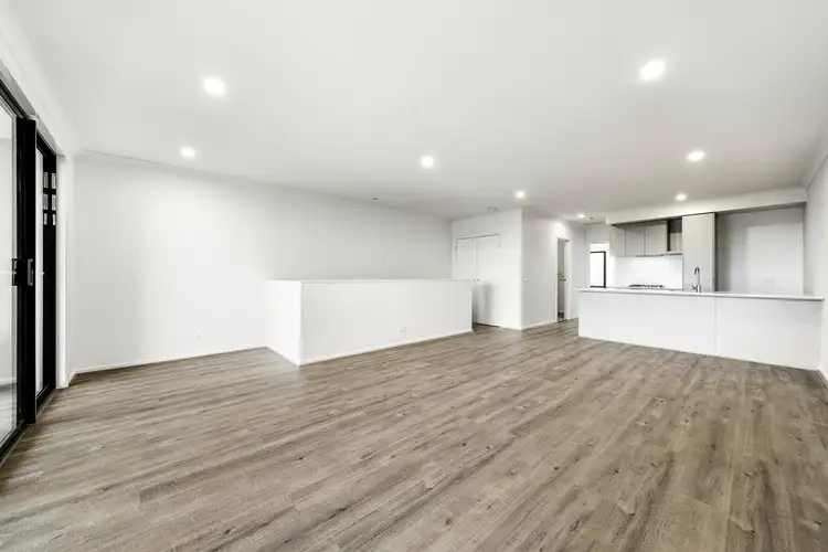 Fourth view of Homely house listing, 2 Flaxgrove Walk, Clyde VIC 3978