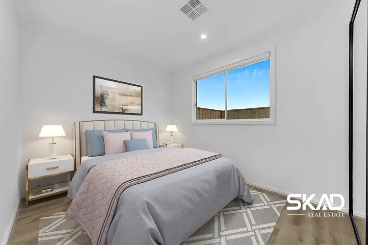 34 Tremaine Avenue, Mickleham VIC 3064