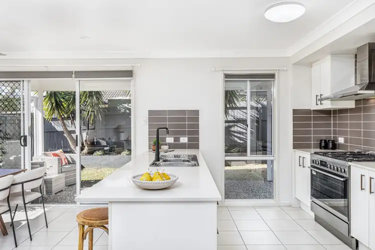 14 Hartley Crescent, North Lakes QLD 4509