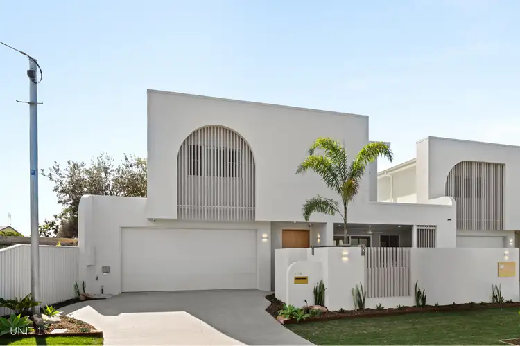 1 & 2/18 Pretella Street, Wurtulla QLD 4575
