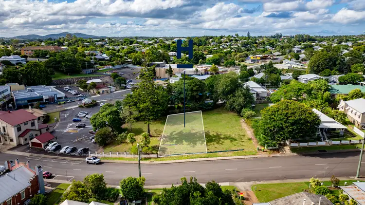 18 Caledonian Hill, Gympie QLD 4570