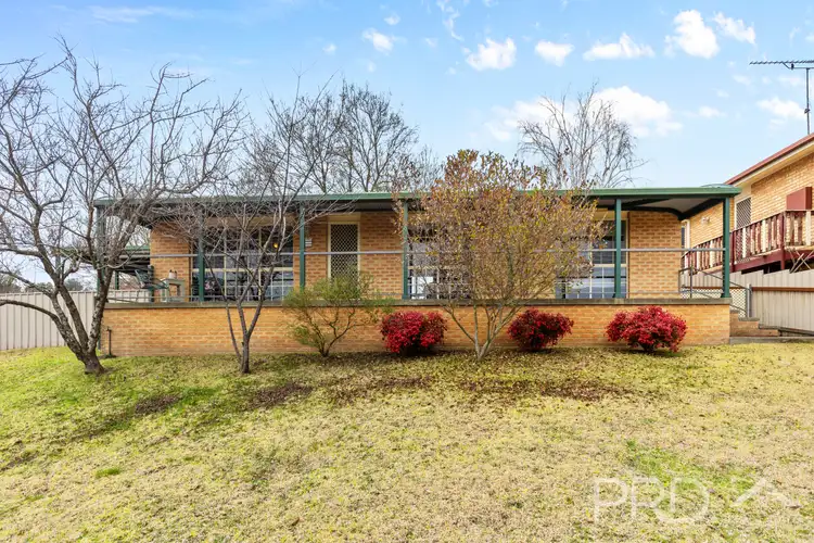 37 Booral Avenue, Tumut NSW 2720