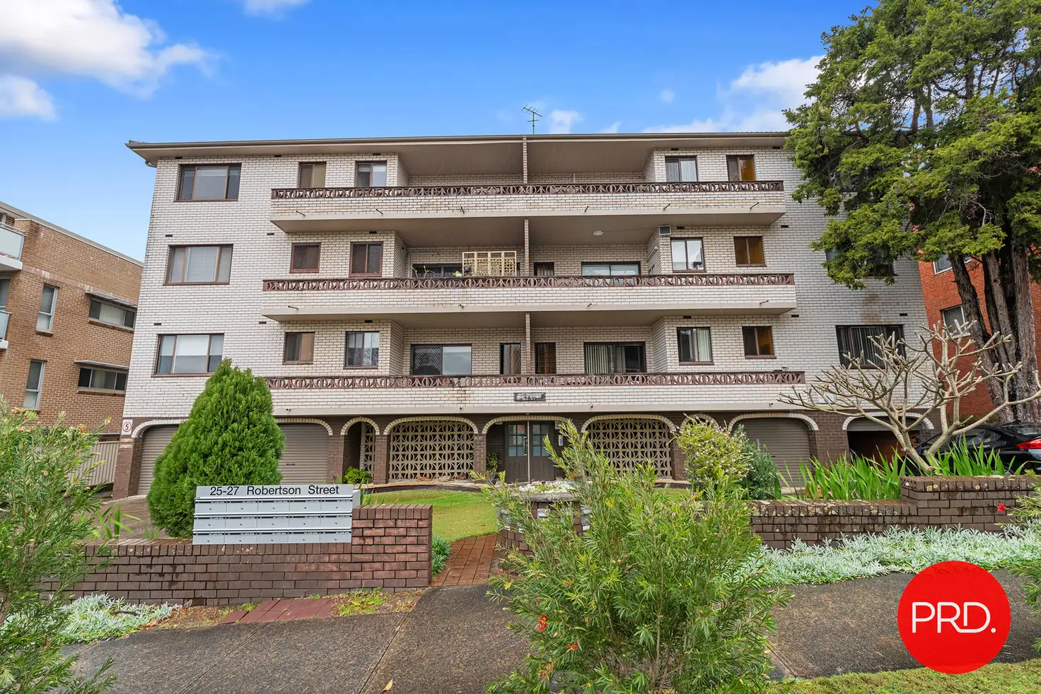 Main view of Homely unit listing, 15/25-27 Robertson Street, Kogarah NSW 2217