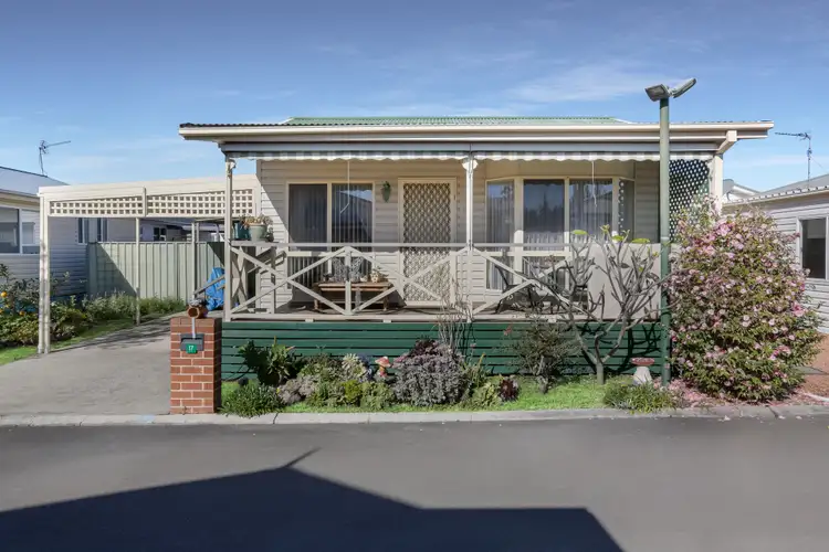 17 Willow Crescent, Kanahooka NSW 2530