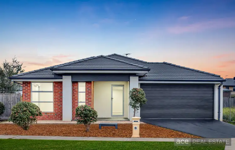 17 Fishbone Avenue, Werribee VIC 3030