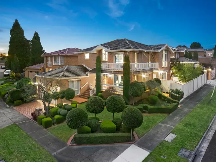 12 Nerolie Court