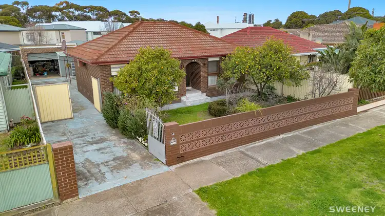 65 Mcintosh Road, Altona North VIC 3025