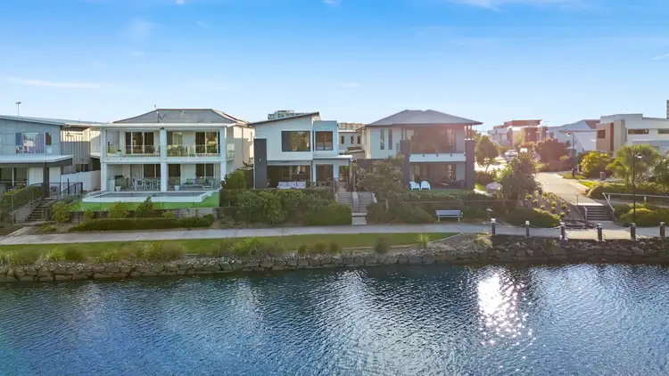 Second view of Homely house listing, 18 Lighthouse Circuit, Birtinya QLD 4575
