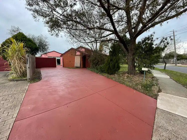 33 Mintaro Way, Seabrook VIC 3028