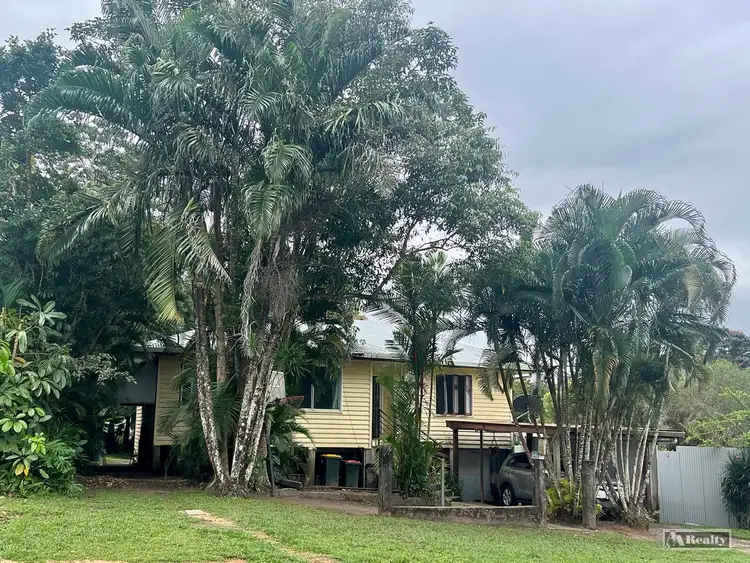 6 Walnut Street, Goondi Hill QLD 4860