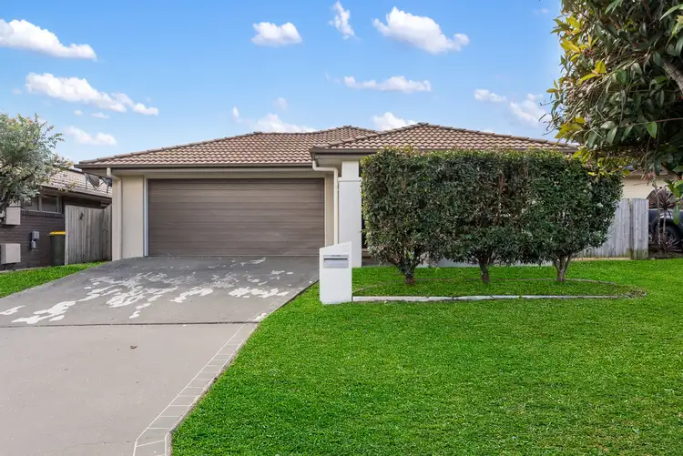 16 Langham Crescent, North Lakes QLD 4509