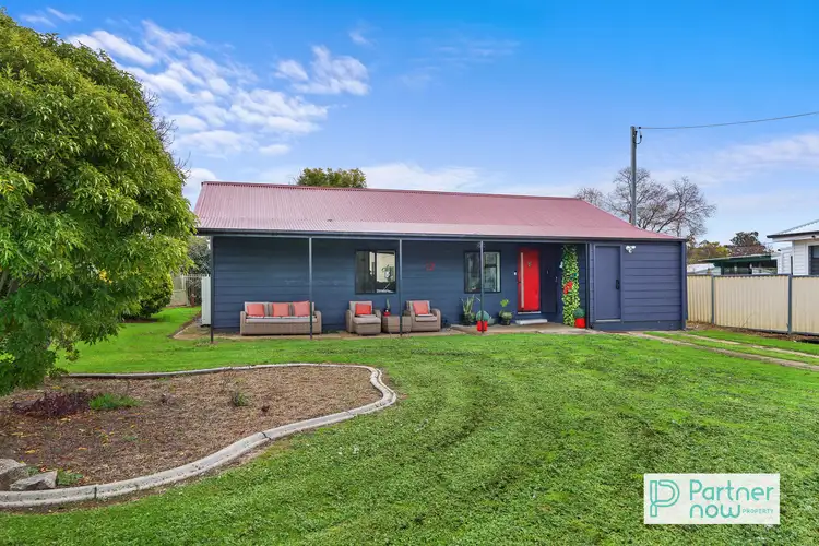 12 Begonia Street, Tamworth NSW 2340