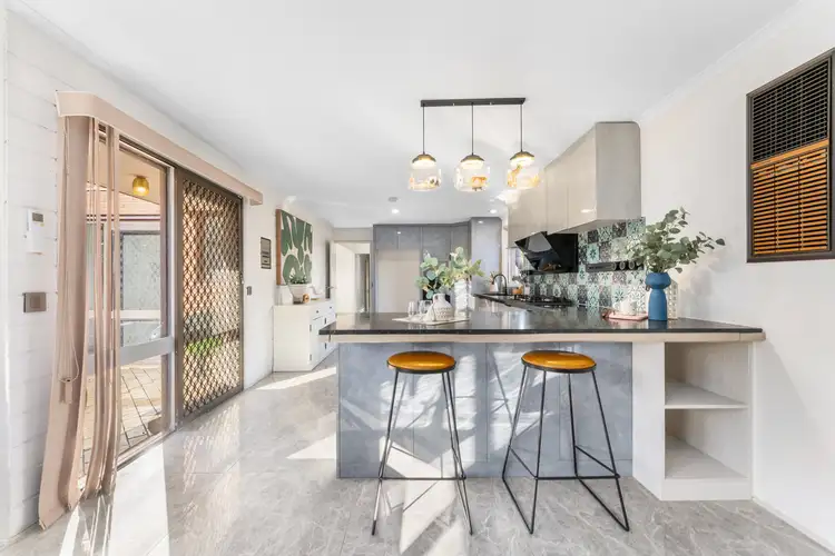 Fifth view of Homely house listing, 2 Harrow Gardens, Wantirna VIC 3152